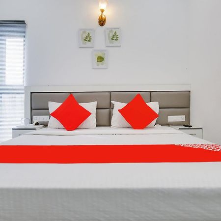 Hotel O Sky White House Ludhiana Dış mekan fotoğraf